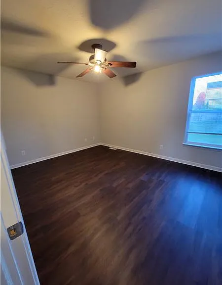 2824 Lauren Meadows Dr — Photo 15