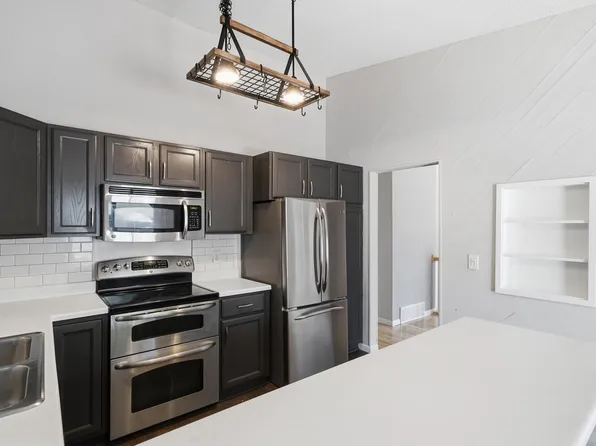 110972 Von Hertzen Cir, Chaska, MN 55318