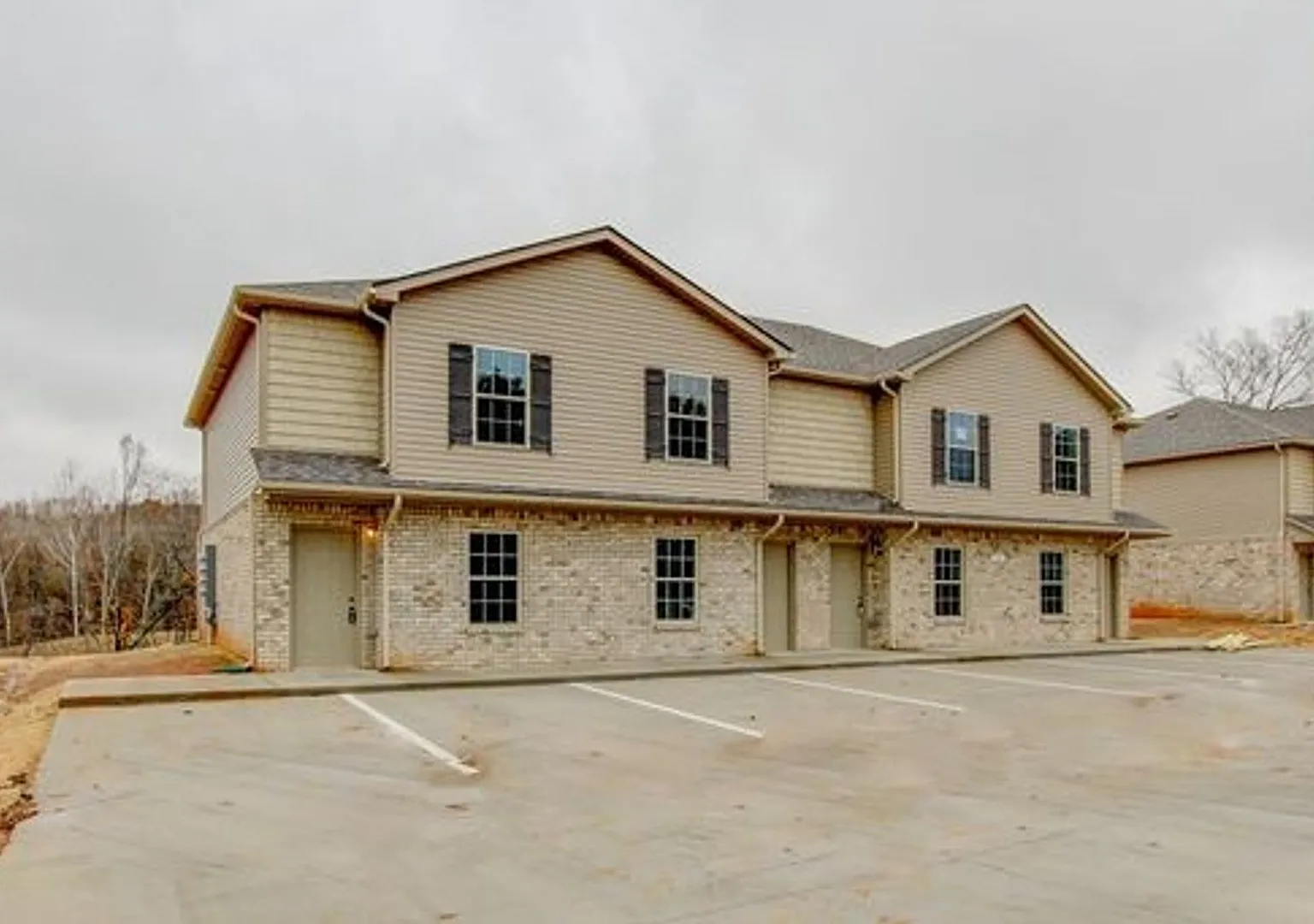 250 Fairview Lane — Photo 1