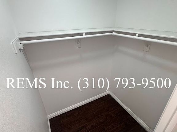 5th image of 860 W 165th Pl APT 102