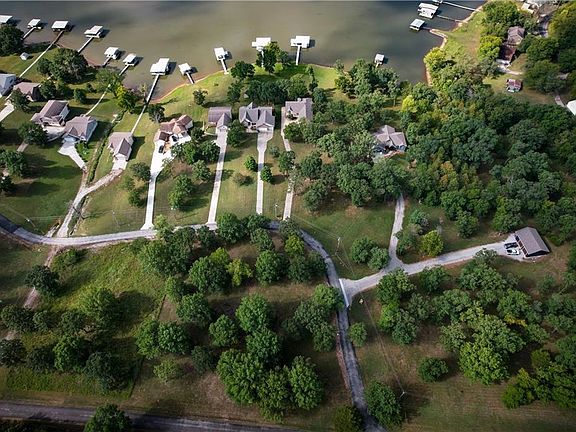 4th image of 39 & 40 Oxbow Dr