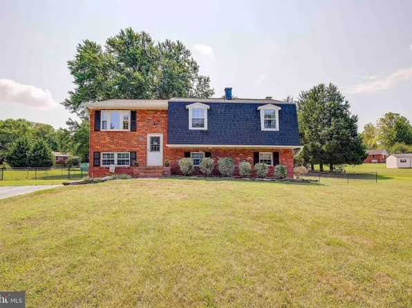 1030 Mary Cir, Huntingtown, MD 20639