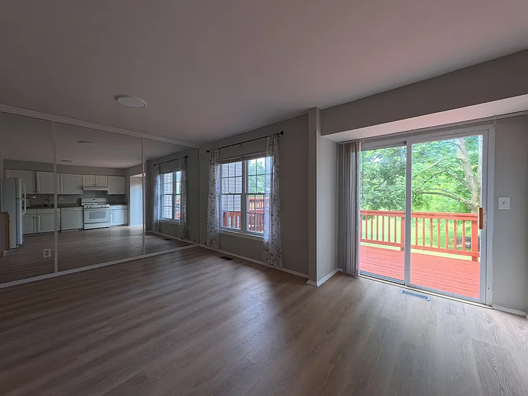 621 Ivy League Ln — Photo 12