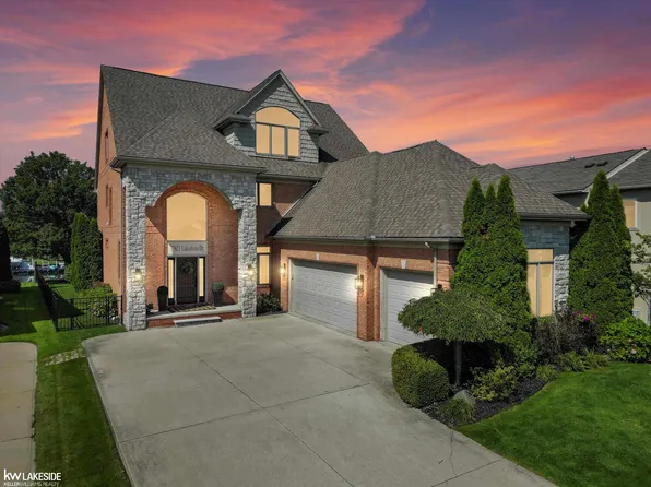37821 Lakeshore Dr, Harrison Township, MI 48045