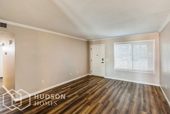 4th image of 2648 E Harmony Ave