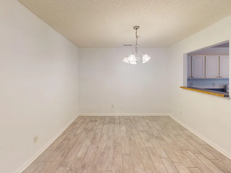 1148 Academic Dr — Photo 8