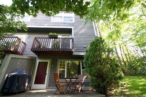 2nd image of 280 Lyn Anne Ct