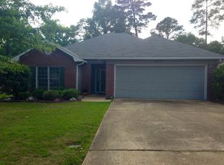 6037 N Pointe Dr, Columbus, GA 31909