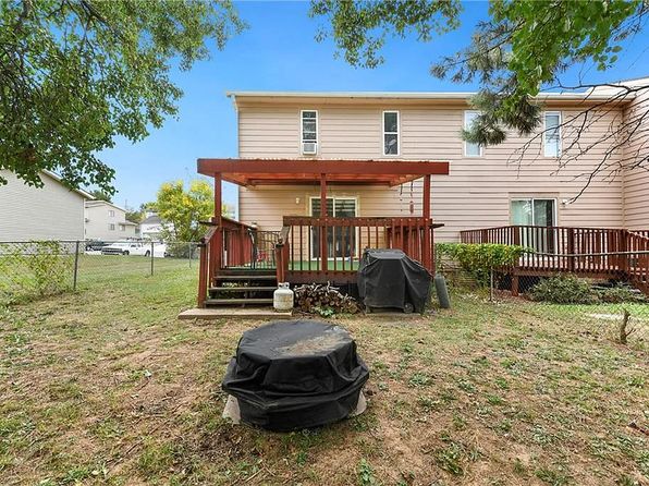 1312 E 123rd Ter APT A