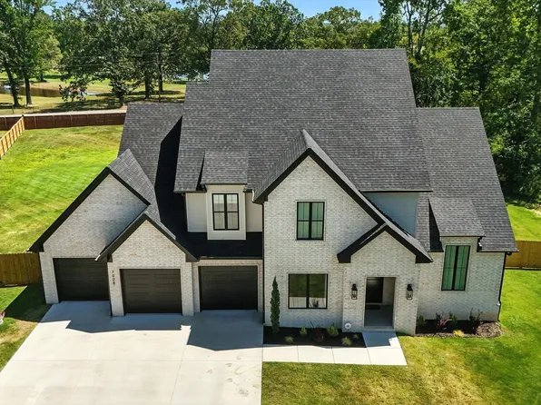 7008 Hannah Ln, Benton, AR 72019