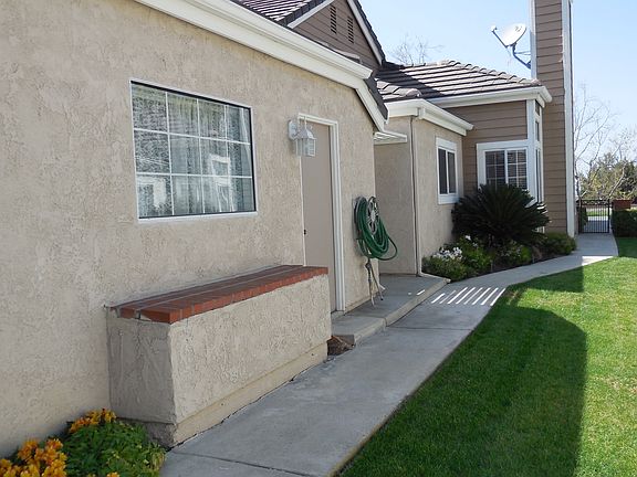 5th image of 5767 E Hudson Bay Dr