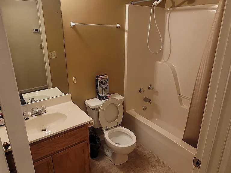 1600 N Washington St #12 — Photo 16