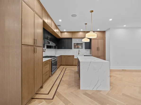 2729 Bedford Avenue image 5 of 33