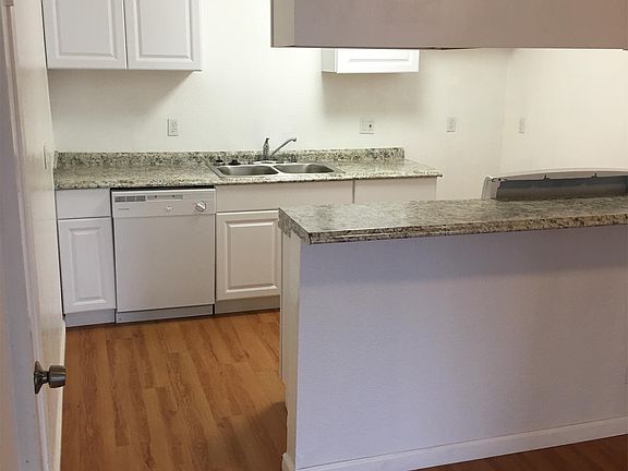 5th image of 6952 Westpark Pl APT C5
