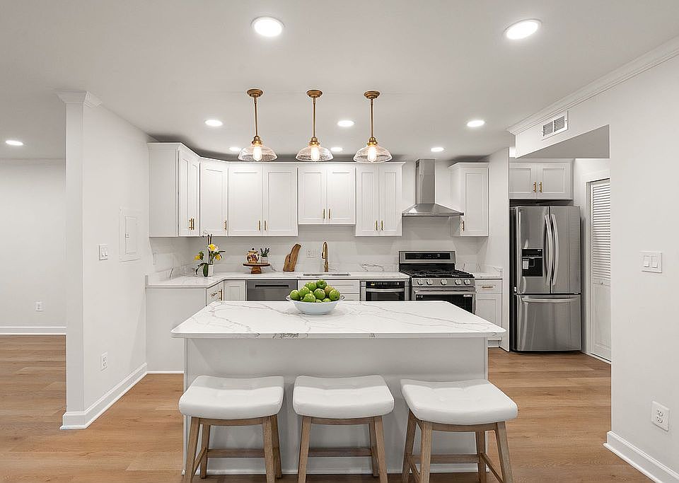 1st image of 8004 Chanute Pl APT 3