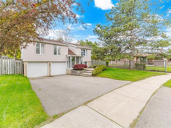 2nd image of 41 Plainsman Rd