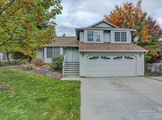 3905 SW Ben Hogan Dr, Redmond, OR 97756