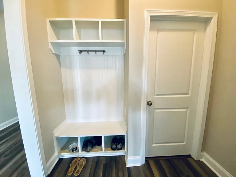 Entryway cubby_07072021