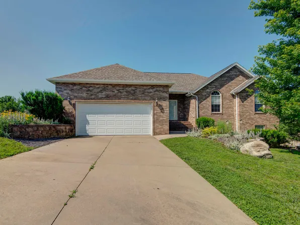 714 E Mining Camp Road, Nixa, MO 65714