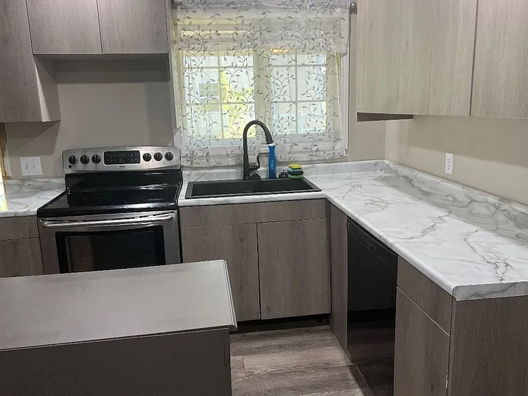 320 Caraway Ln — Photo 13