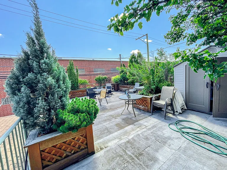 1435 W. Grand Ave. — Photo 17