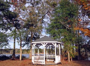 203 Sawgrass Dr, Savannah, GA 31405