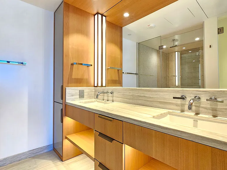 1100 Ala Moana Blvd #2703 — Photo 8
