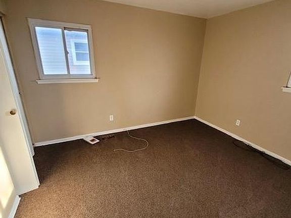 2nd image of 702 Livingston Ave