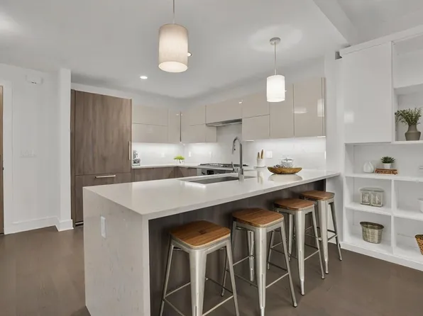 9 Avenue At Port Imperial image 5 of 50