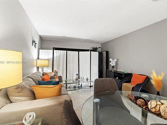 4th image of 9281 Sunrise Lakes Blvd APT 308