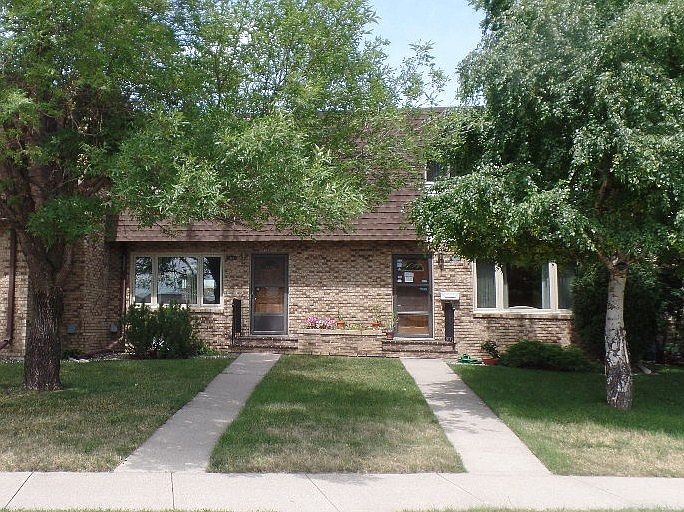 1st image of 922 Belsly Blvd