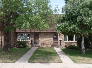 922 Belsly Blvd, Moorhead, MN 56560