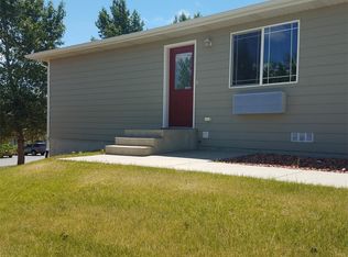 7011 Robin Dr UNIT B, Gillette, WY 82718