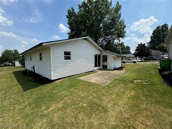 5th image of 1813 Lynn Dr