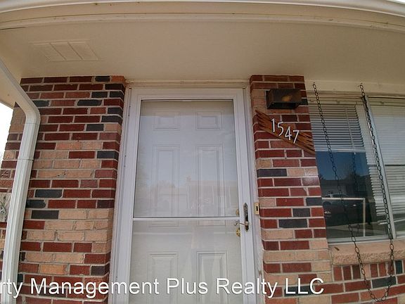 2nd image of 1547-1549 Lashley St #1547
