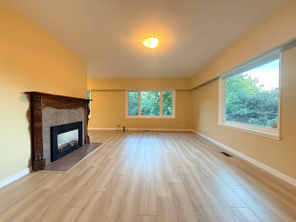 111 Bonnymuir Dr