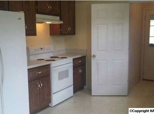 201 Sugar Mill Ln, Albertville, AL 35950