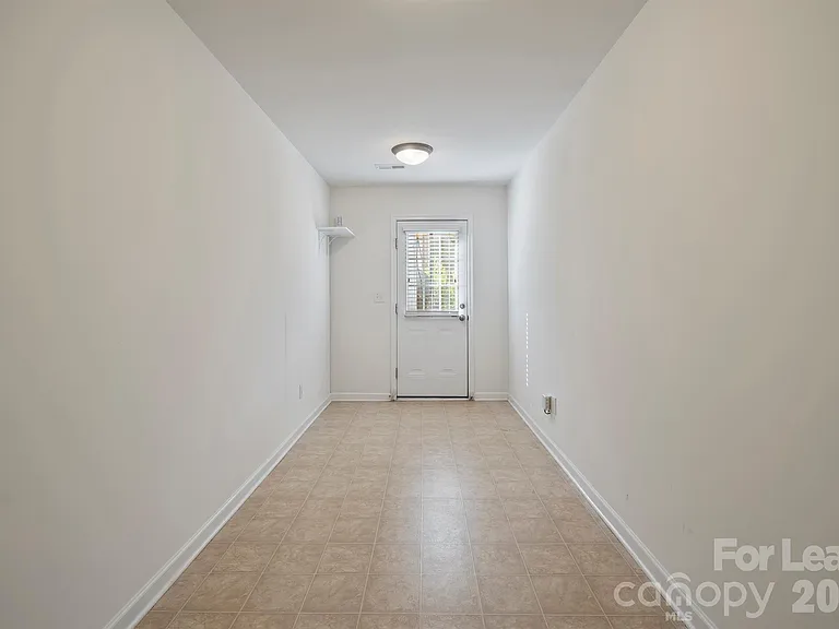 413 Armour St — Photo 27