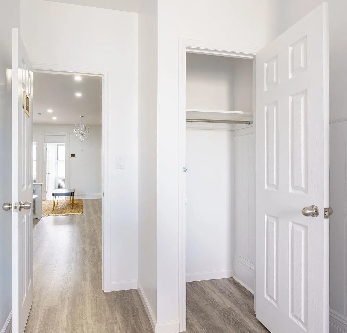 Twin bedroom in 4 bed/1 bath home in Astoria #1266 B — Photo 2