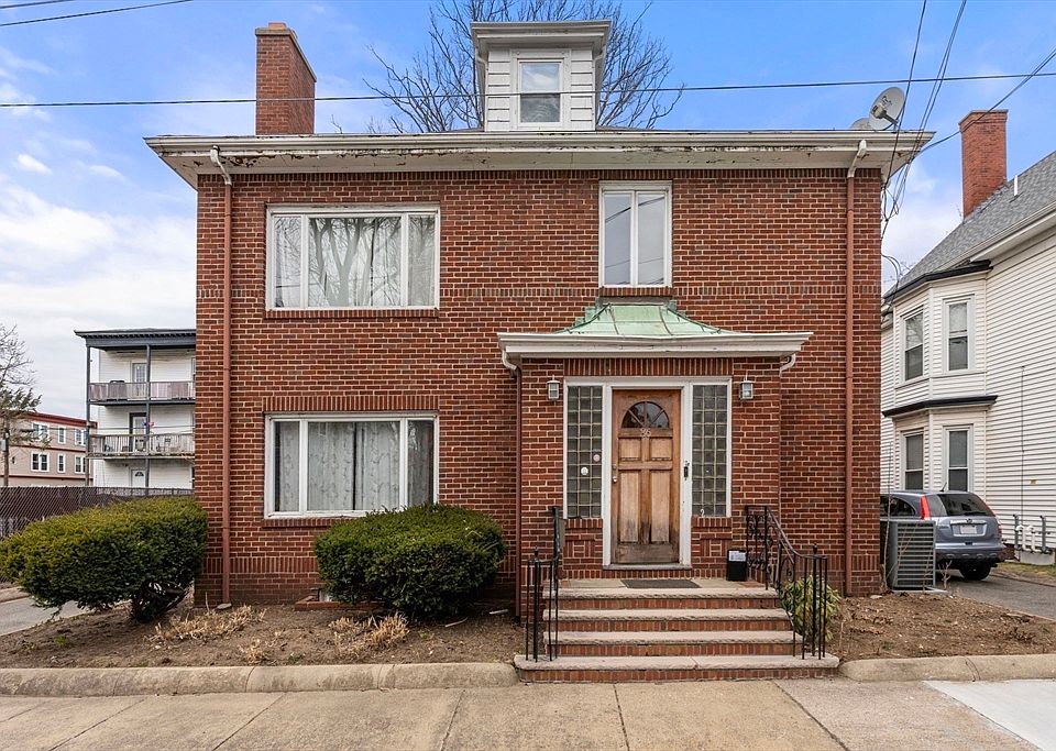 1st image of 36 Nahant Pl #1