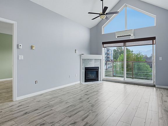 2nd image of 45520 Knight Rd #413