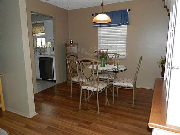 3rd image of 12522 Knollbrook Ln