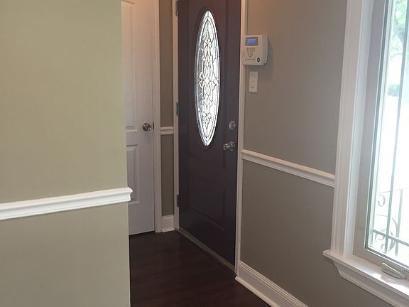 4th image of 16417 Evans Ave