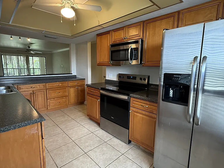 3806 Guilford Rd — Photo 3