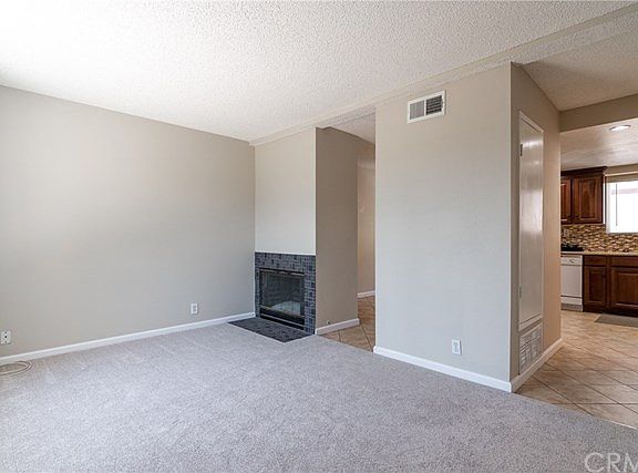 2nd image of 629 E 219th St Unit 3