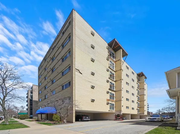 314 Lathrop Ave APT 402, Forest Park, IL 60130