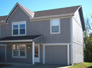 9021 E 85th St, Raytown, MO 64138