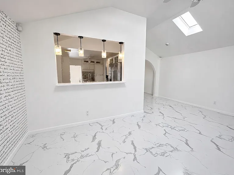 610 Ogden Dr — Photo 6