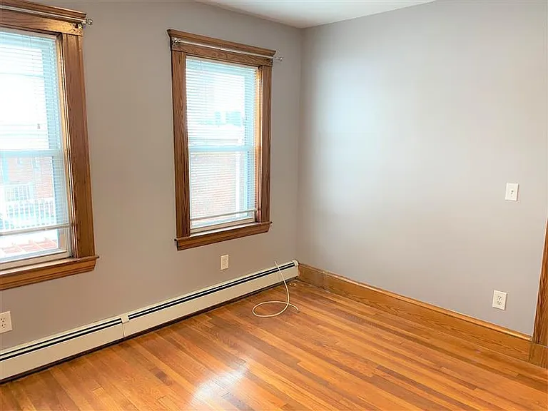 167-169 Harvard St #2 — Photo 6