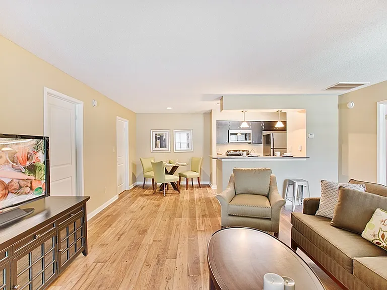 2 Bedroom Luxury-Classic Style